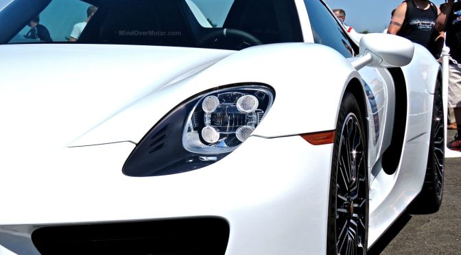 White Porsche 918 Spyder at the CF Charities Supercar Show