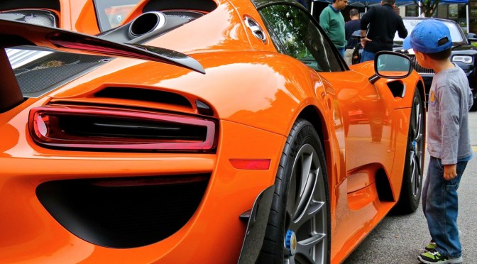 Porsche 918 Spyder Weissach in Outrageous Orange!